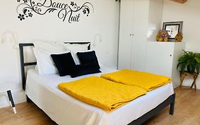 Douillet Et Coquet Appartement Climatise - Parking Prive Gratuit - Centre Montpellier